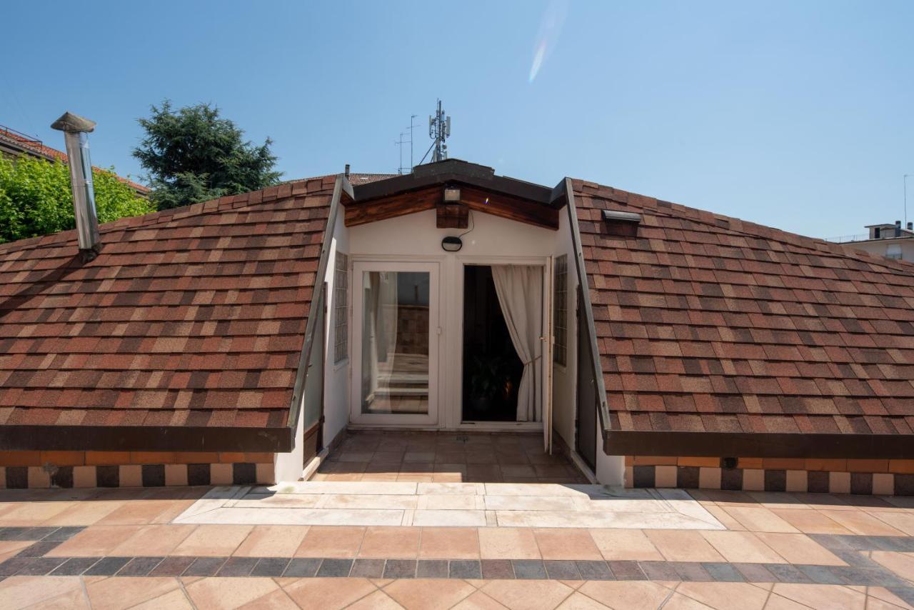 7° Cielo Apartment - Venezia - Mestre With Terrace Buitenkant foto